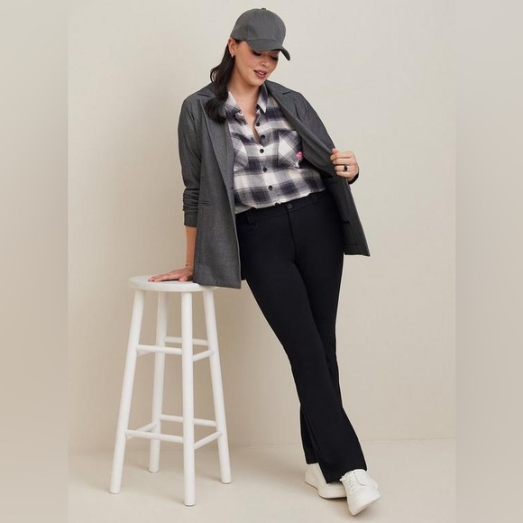 Torrid Flannel Drop Shoulder Button-Front Shirt NWT - Picture 2 of 8